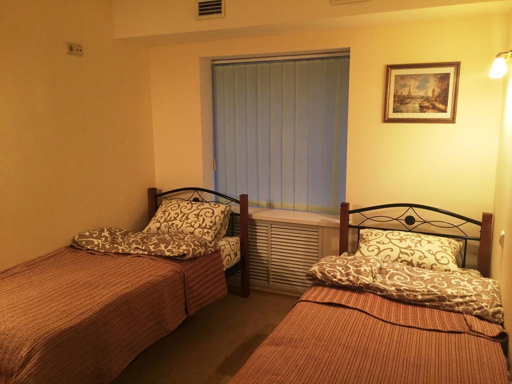 Westend Hostel Kiev Rum bild