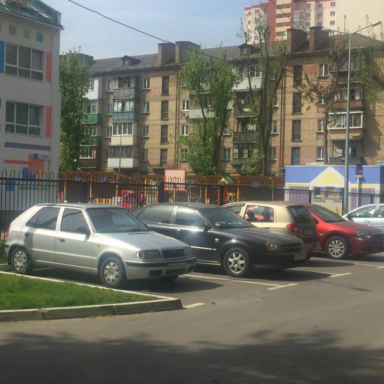 Westend Hostel Kiev Exteriör bild